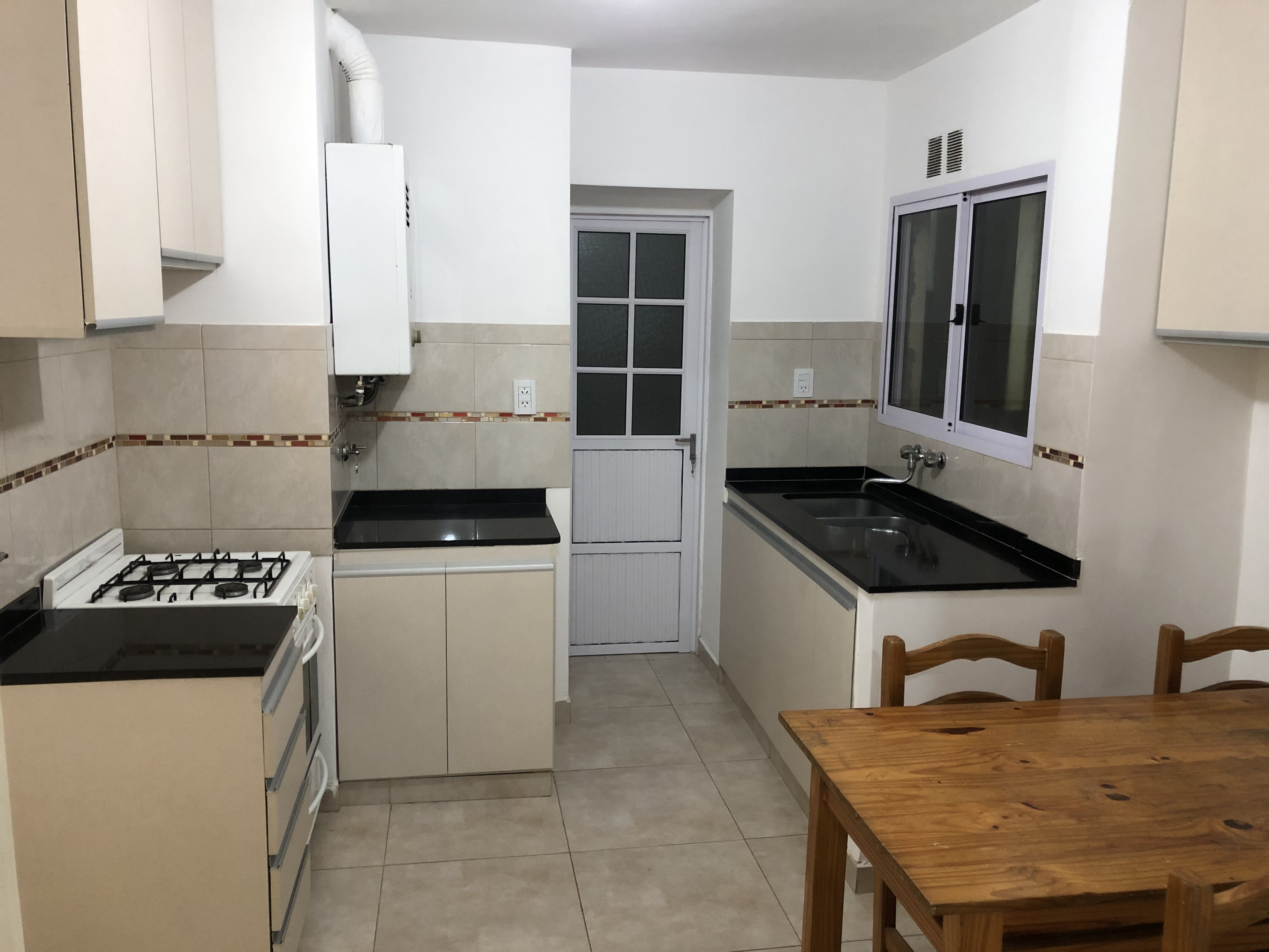 VENTA SEMIPISO ITUZAINGO 630 2 A U$S85.000 APTA CREDITO PERMUTA RECICLADO